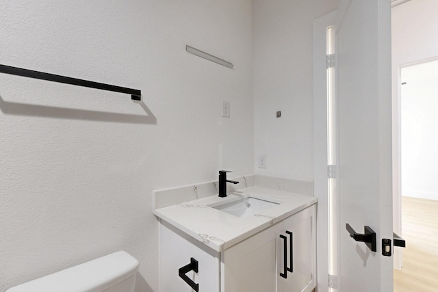 4519 Wahoo St, Dallas, TX 75210 - bathroom with vanity and toilet