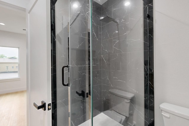 4519 Wahoo St, Dallas, TX 75210 - full bath featuring toilet, a stall shower, and recessed lighting