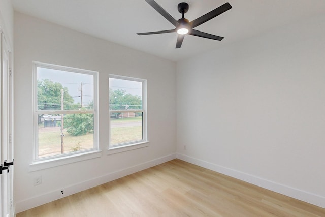 4519 Wahoo St, Dallas, TX 75210 - empty room featuring light wood-type flooring and baseboards