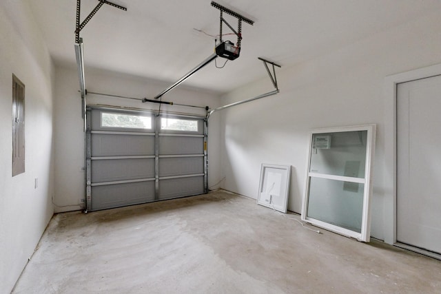4519 Wahoo St, Dallas, TX 75210 - garage featuring a garage door opener and electric panel