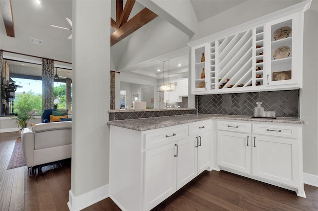 512 Maggie Trl, Allen, TX 75002 - bar area featuring dark wood-style flooring, tasteful backsplash, baseboards, hanging light fixtures, and recessed lighting