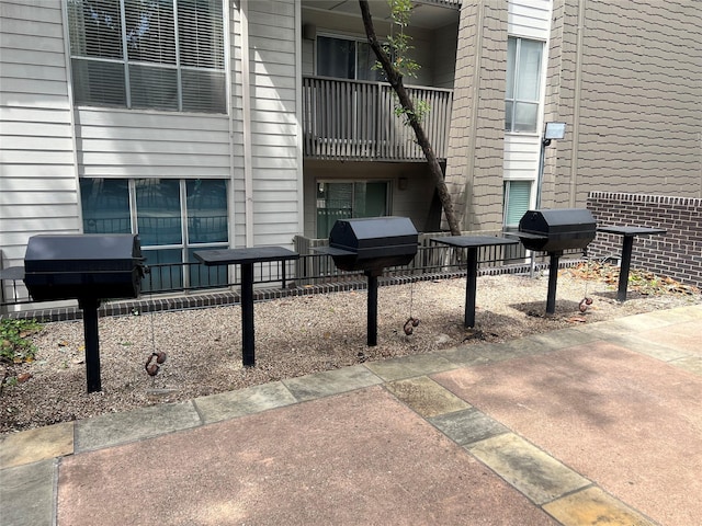 4859 Cedar Springs Rd Unit 150, Dallas, TX 75219 - view of surrounding community