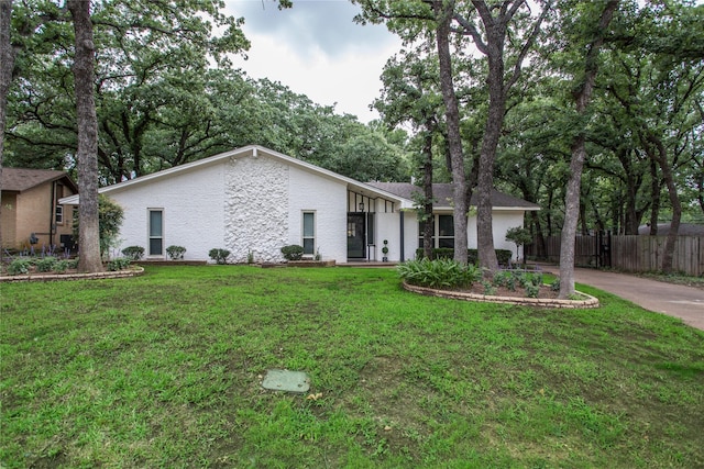 3420 Hampshire Dr, Arlington, TX 76013 - mid-century modern home featuring concrete driveway