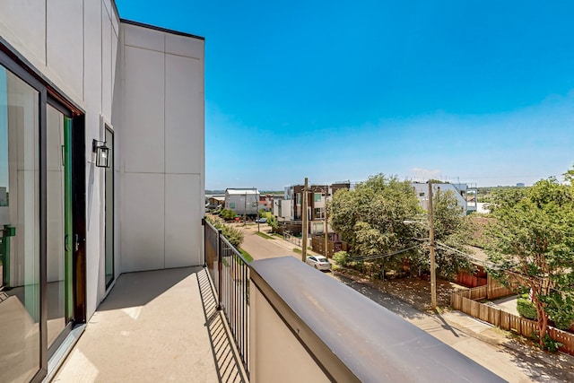 1021 Mobile St, Dallas, TX 75208 - view of balcony