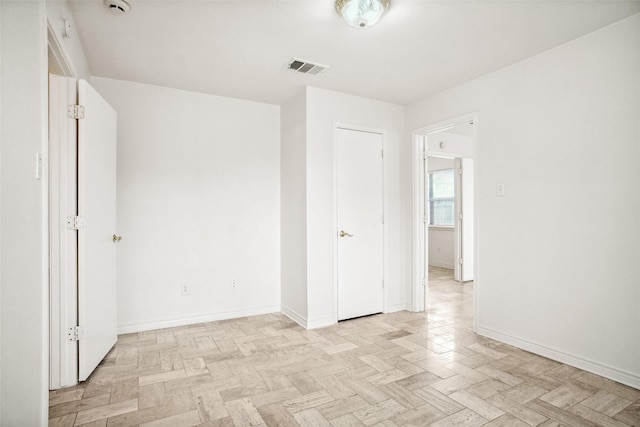 4629 Las Hadas, Mesquite, TX 75150 - unfurnished room featuring baseboards