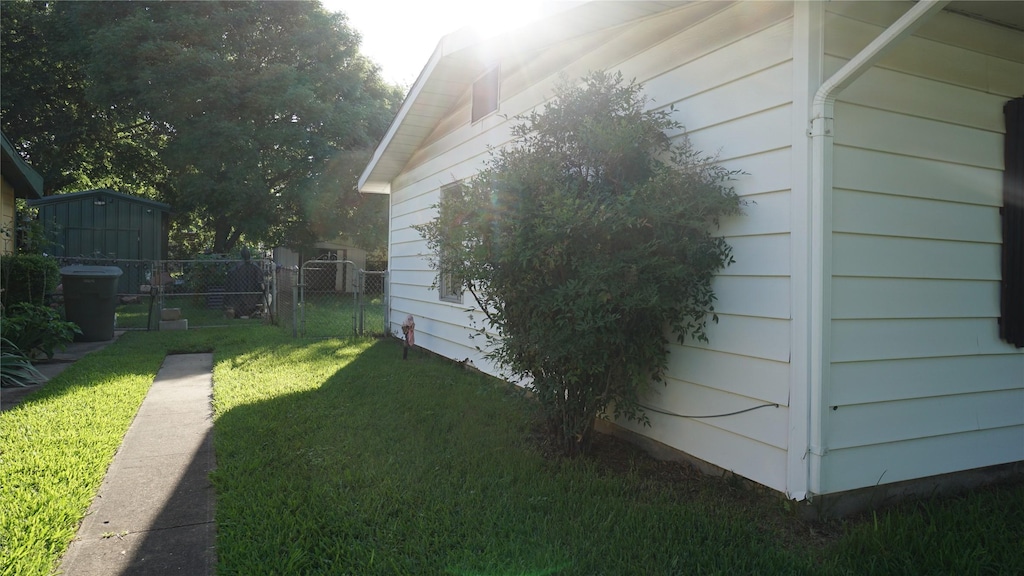 600 S Contemporary Dr, Sherman, TX 75092 - view of home's exterior with a gate