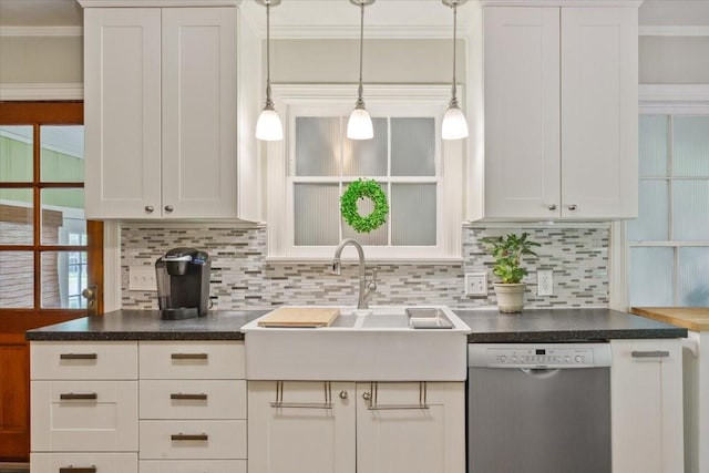 3808 Huaco Ln, Waco, TX 76710 - kitchen with stainless steel dishwasher, a sink, backsplash, white cabinetry, and crown molding