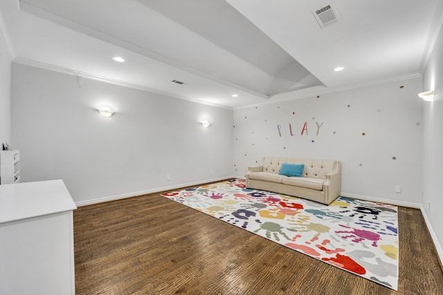 7209 Braemar Ter, Colleyville, TX 76034 - living area with crown molding, recessed lighting, wood finished floors, and baseboards