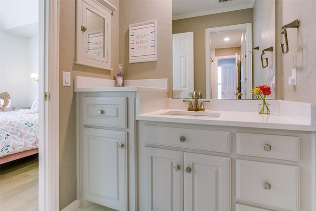 1360 Bent Trail Cir, Southlake, TX 76092 - bathroom with vanity, ensuite bathroom, and ornamental molding