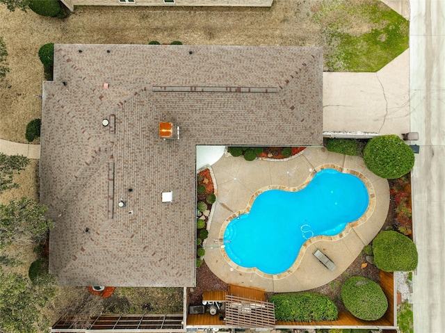 1705 Danube Ln, Plano, TX 75075 - aerial view of a pool