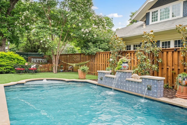 2307 5th Ave, Fort Worth, TX 76110 - view of swimming pool