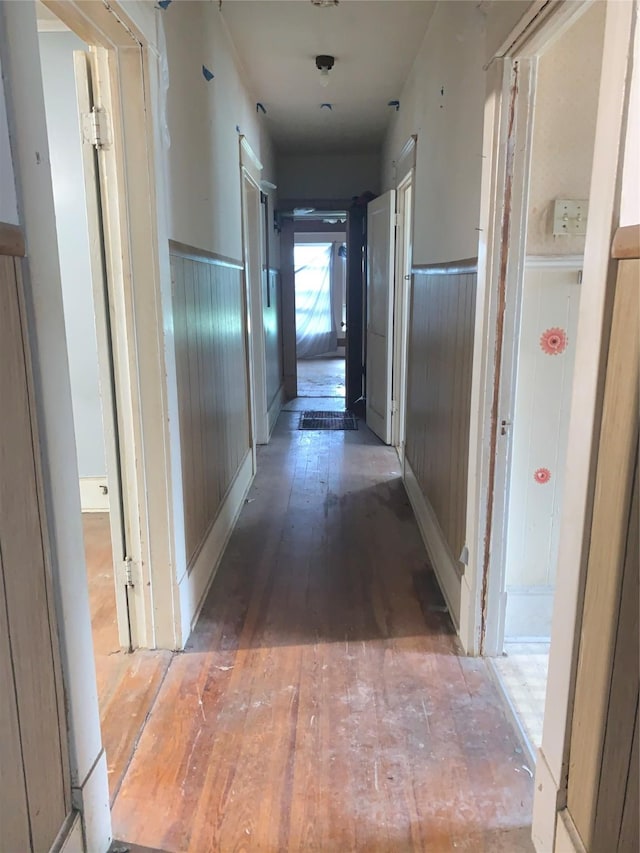 1602 Mitchell Ave, Waco, TX 76708 - hall featuring a wainscoted wall and light wood finished floors