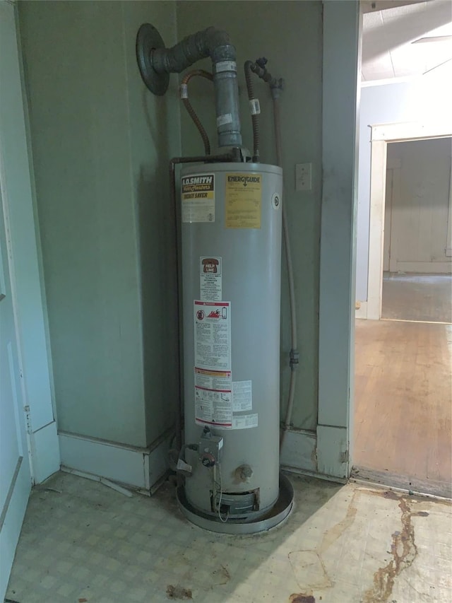 1602 Mitchell Ave, Waco, TX 76708 - utility room featuring gas water heater
