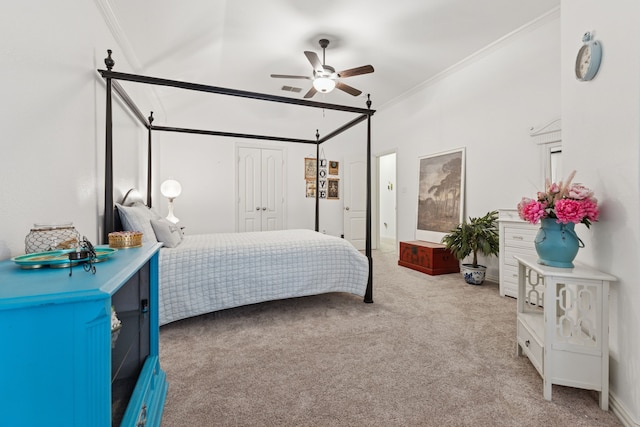 816 Claycourt Cir, Fort Worth, TX 76120 - bedroom featuring crown molding, light carpet, baseboards, and a ceiling fan