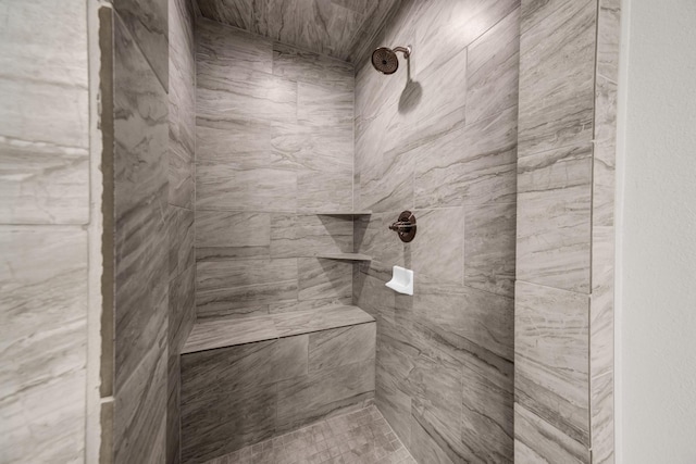 209 NE 6th Ave, Mineral Wells, TX 76067 - detailed view of tiled shower