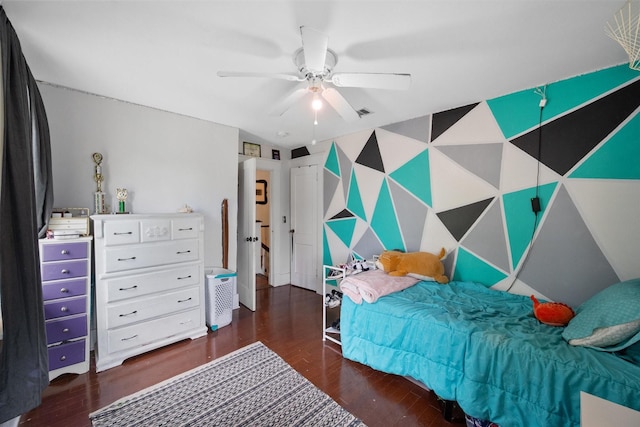 100 Corsicana St, Hillsboro, TX 76645 - bedroom with wood finished floors and ceiling fan