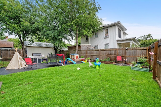 100 Corsicana St, Hillsboro, TX 76645 - view of yard with a patio area and a vegetable garden