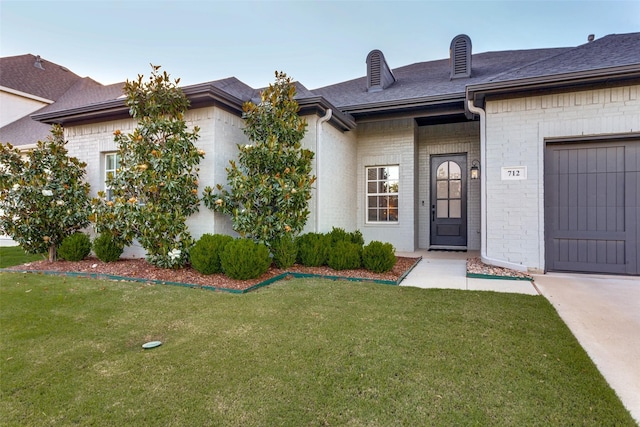 712 Tallgrass Dr, Aledo, TX 76008 - view of front of property featuring a front lawn, driveway, and roof with shingles