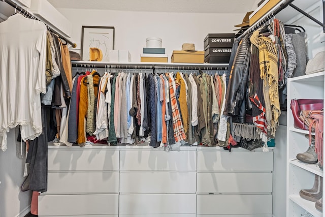 4932 Glenscape Trl, Fort Worth, TX 76137 - view of walk in closet