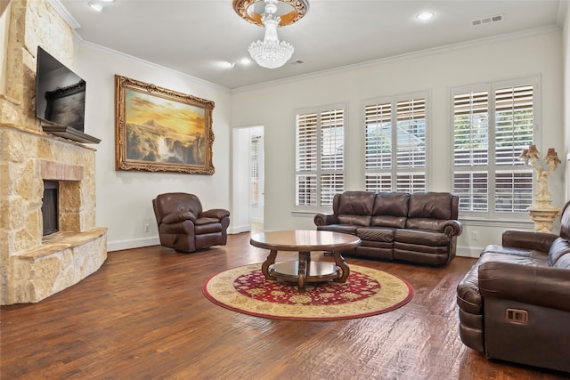 4211 Wilson Creek Trl, Prosper, TX 75078 - living room with wood finished floors, baseboards, crown molding, a chandelier, and recessed lighting