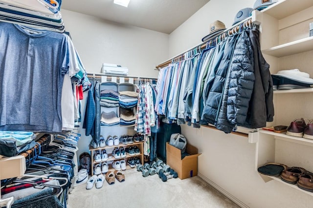 6620 Friendsway Dr, Fort Worth, TX 76137 - walk in closet featuring carpet flooring