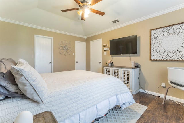 8713 Trinity Vista Trl, Fort Worth, TX 76053 - bedroom featuring wood finished floors, baseboards, ornamental molding, and ceiling fan