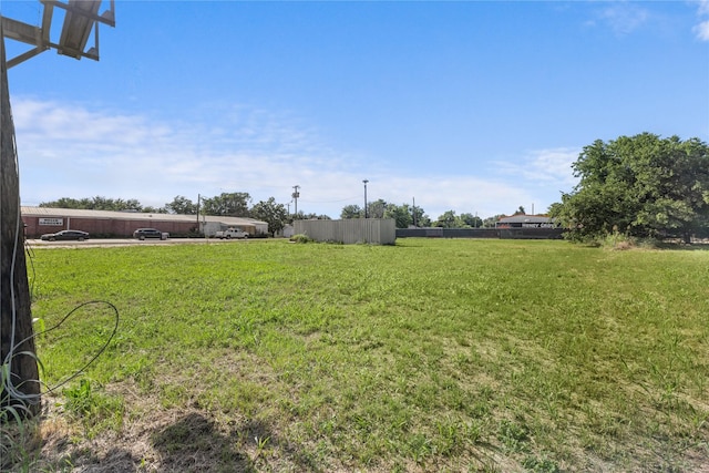 800 N 14th St, Honey Grove, TX 75446