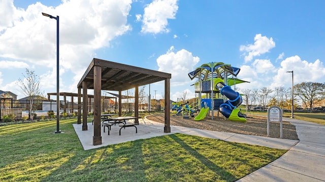 519 Stampede Ln, Princeton, TX 75407 - view of community jungle gym