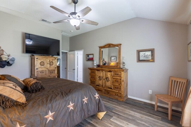1551 Whiterock Dr, Midlothian, TX 76065 - bedroom featuring wood finished floors, baseboards, lofted ceiling, and a ceiling fan