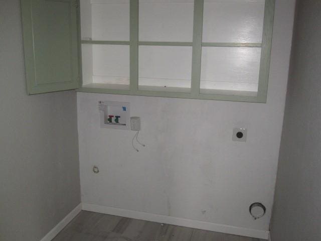 101 Ginger Dr, Pottsboro, TX 75076 - laundry area featuring hookup for a washing machine, hookup for an electric dryer, and baseboards