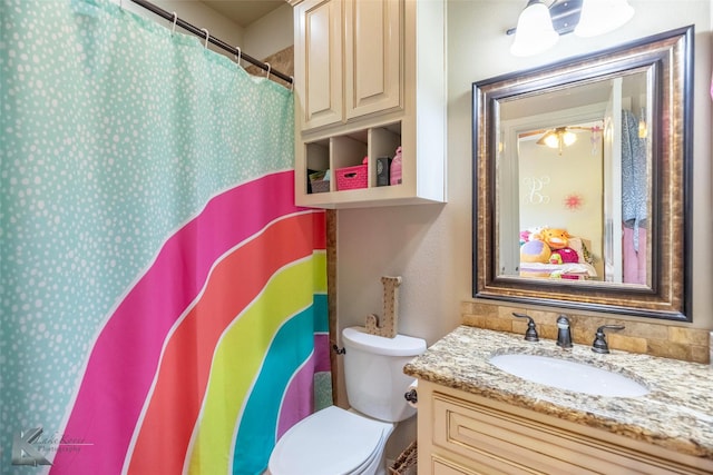 602 Prosperity Rd, Abilene, TX 79602 - full bath featuring toilet, vanity, and a shower with curtain