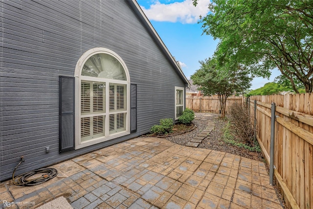 10085 Baldwin Ct, Shreveport, LA 71115 - fenced backyard featuring a patio area