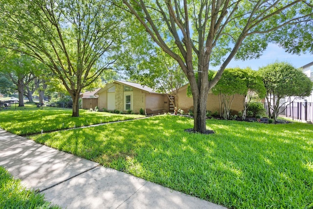 10528 Swallow Ln, Dallas, TX 75218 - view of front of property with stucco siding