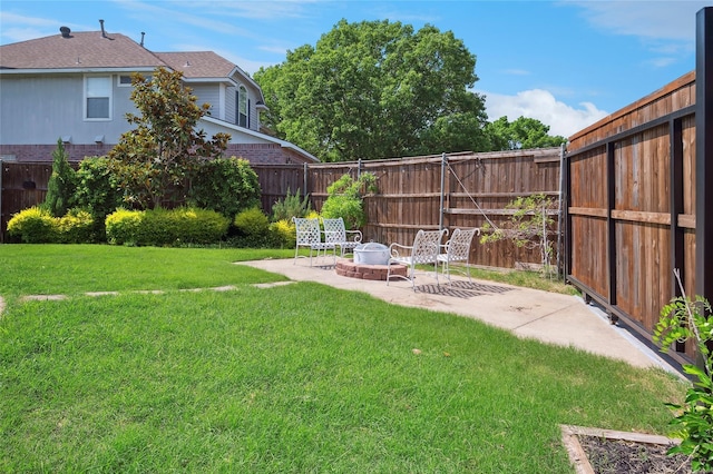 2201 Heatherton Pl, Plano, TX 75023 - view of yard with a patio area