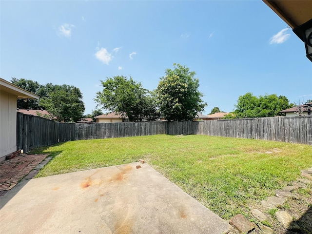 1013 Gannon Dr, Plano, TX 75025 - view of yard with a patio area