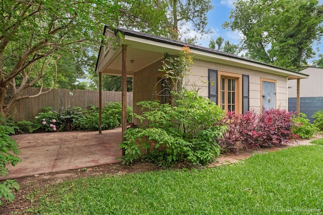 350 Albany Ave, Shreveport, LA 71105 - view of side of home with a patio