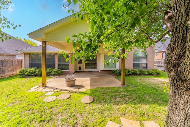 2231 Templeton Dr, Arlington, TX 76006 - view of yard with a patio area