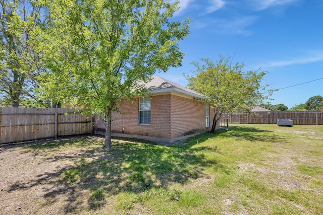 704 Windy Hl, Celeste, TX 75423 - view of yard