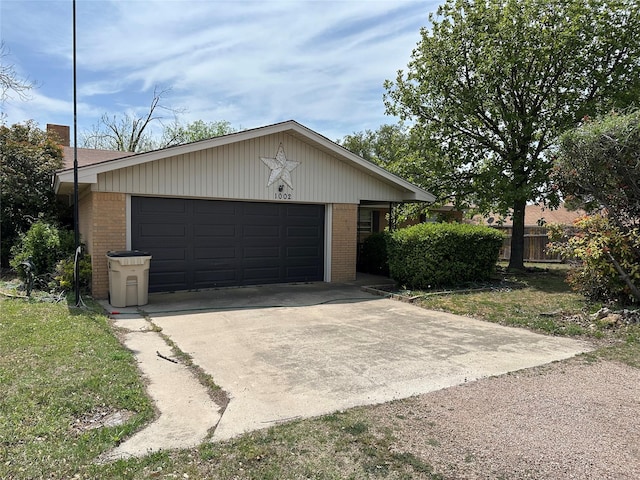 1002 Wrights W, Comanche, TX 76442 - view of garage