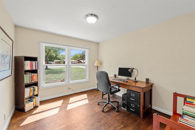 3917 N 31st St, Waco, TX 76708 - office space featuring wood finished floors and baseboards