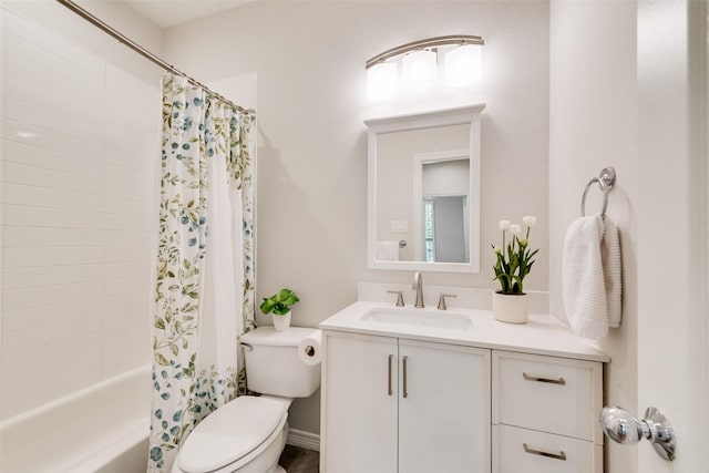 2403 Legend Dr, Heath, TX 75032 - bathroom with toilet, vanity, and shower / bath combo