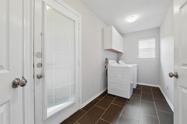 3402 Blue Forest Dr, Arlington, TX 76001 - laundry area with independent washer and dryer and baseboards