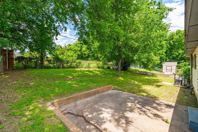 2363 Talco Dr, Dallas, TX 75241 - view of yard featuring a patio area