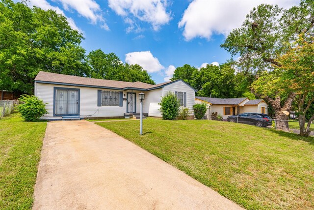 2363 Talco Dr, Dallas, TX 75241 - ranch-style house with concrete driveway