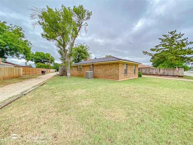 2850 Button Willow Ave, Abilene, TX 79606 - view of yard featuring central air condition unit