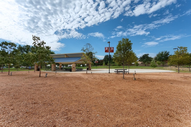 507 Clover Leaf Ln, Mckinney, TX 75072 - view of home's community featuring a gazebo