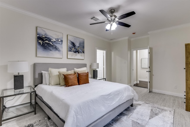4605 Lafayette Ave, Fort Worth, TX 76107 - bedroom with crown molding, baseboards, ensuite bathroom, and ceiling fan