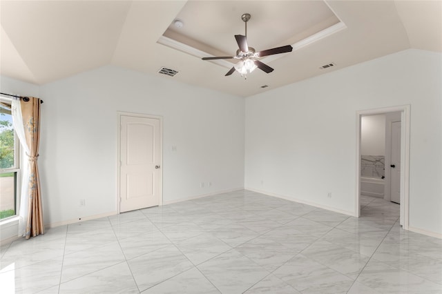 238 Rudder, Gun Barrel City, TX 75156 - empty room with ceiling fan, vaulted ceiling, baseboards, and a smoke detector