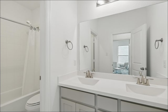 1001 Gentle Knoll Ln, Prosper, TX 75078 - full bathroom with double vanity, toilet, and shower / tub combo with curtain