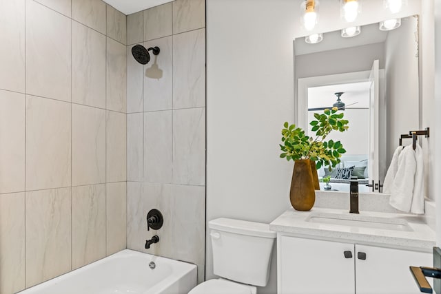 4707 Virginia Ave Unit 103, Dallas, TX 75204 - full bathroom with vanity, bathing tub / shower combination, toilet, and a ceiling fan